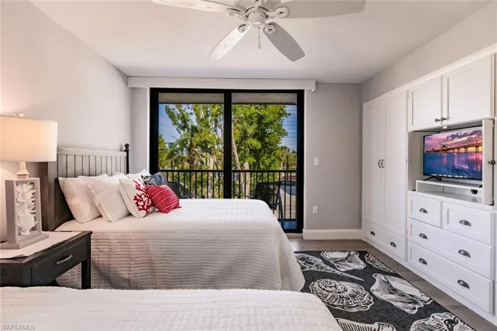 1191 Middle Gulf DR # 4A, SANIBEL FL 33957