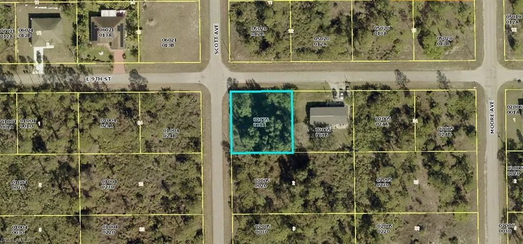 Aerial overview of property's location featuring property boundaries highlighted