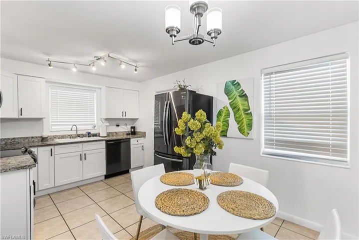 2191 Thomasson Dr, Naples, Florida 34112