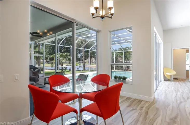 Dining area off kitchen