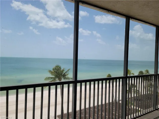 View from the dining room to the north and gulf waters.