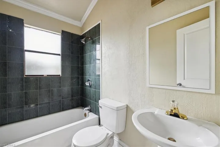Upstairs Full Bath