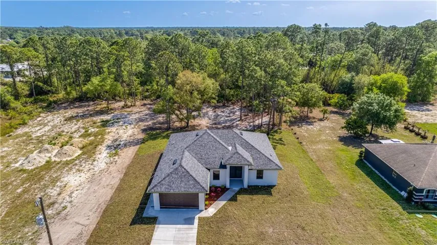 1712 Dixie AVE, LEHIGH ACRES FL 33972