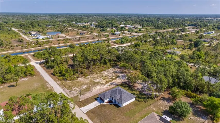 1712 Dixie AVE, LEHIGH ACRES FL 33972