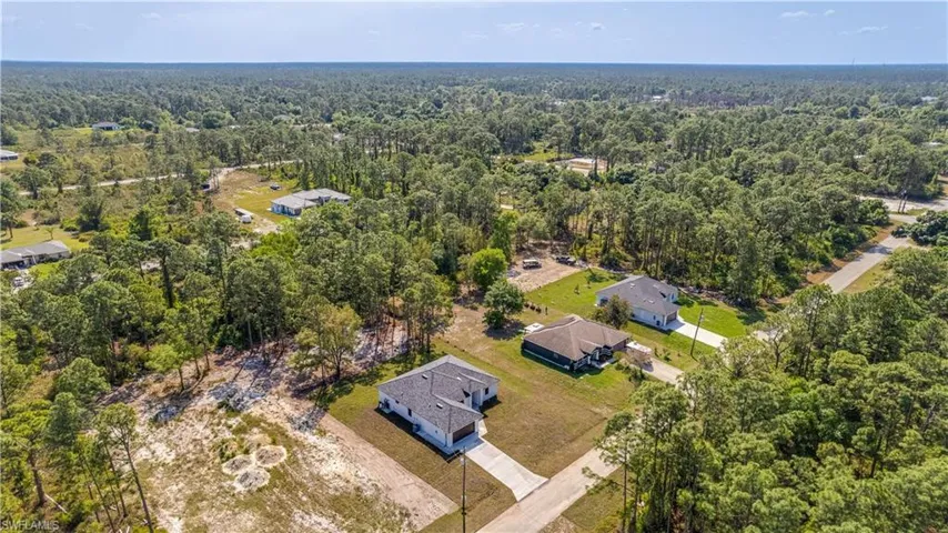 1712 Dixie AVE, LEHIGH ACRES FL 33972