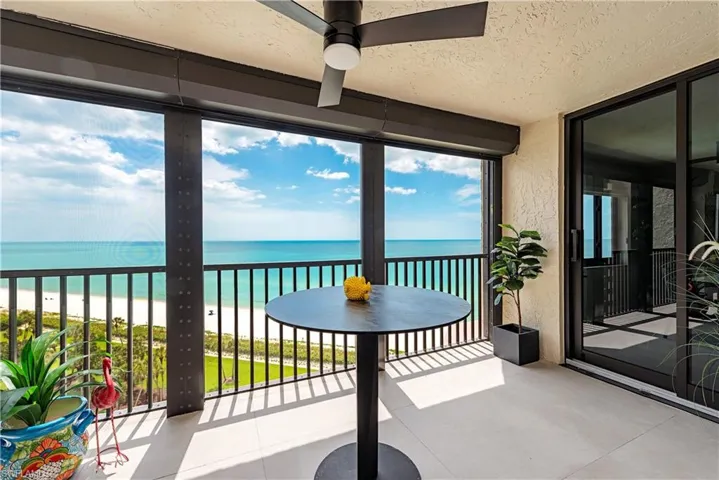 10951  Gulf Shore  DR, Naples, FL 34108