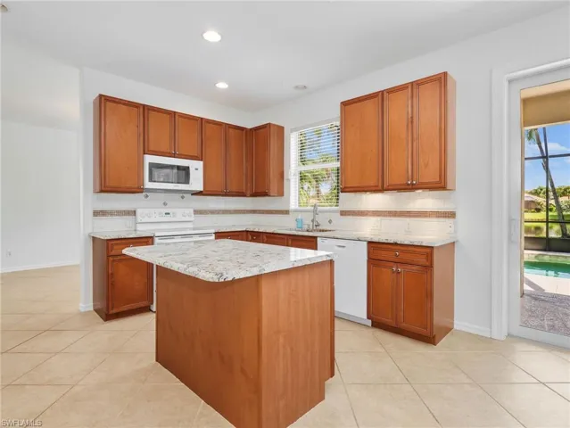 15092 Balmoral Loop, Fort Myers, Florida 33919