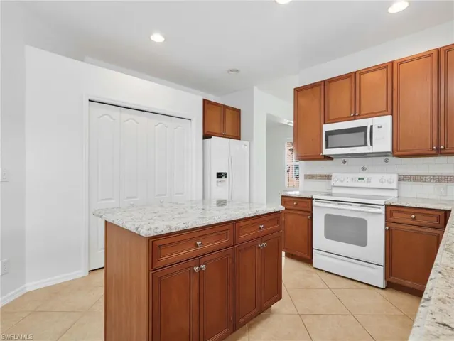 15092 Balmoral Loop, Fort Myers, Florida 33919
