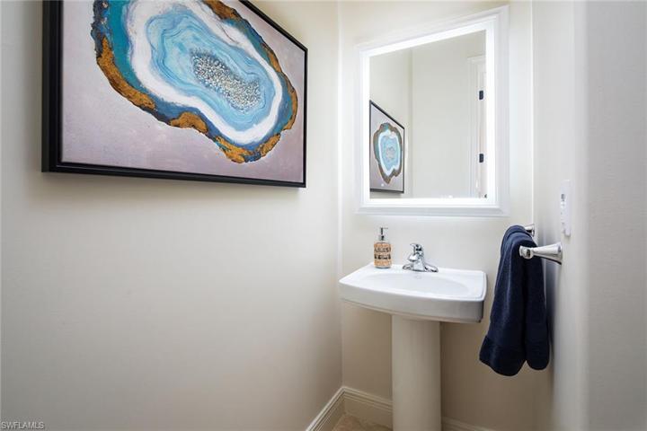 1026  Fountain  RUN, Naples, FL 34119