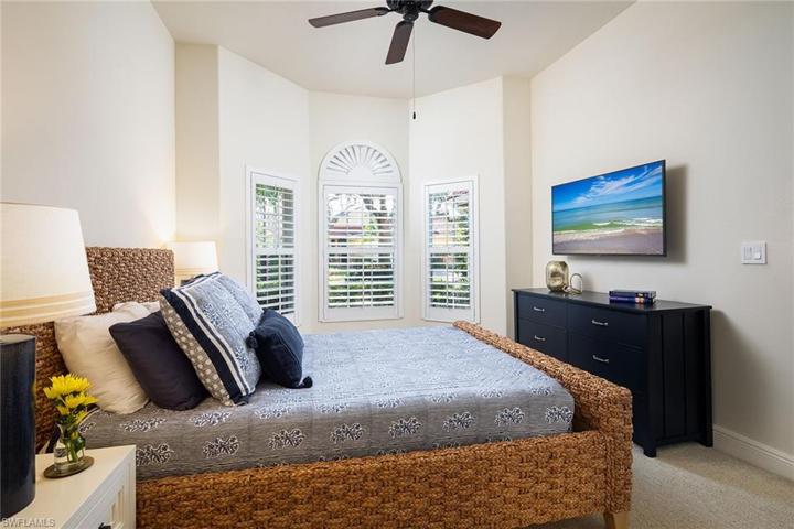 1026  Fountain  RUN, Naples, FL 34119