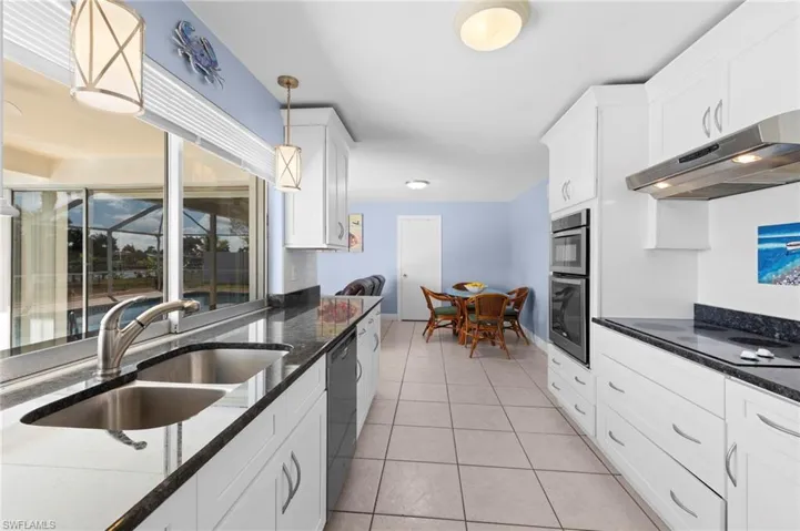 lots of counter space