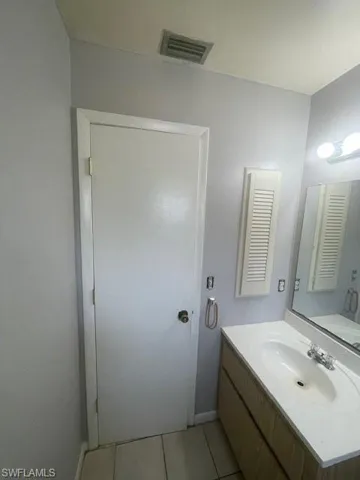 30 Se 24th Ave, Cape Coral, Florida 33990