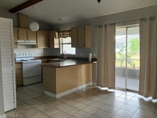 30 Se 24th Ave, Cape Coral, Florida 33990