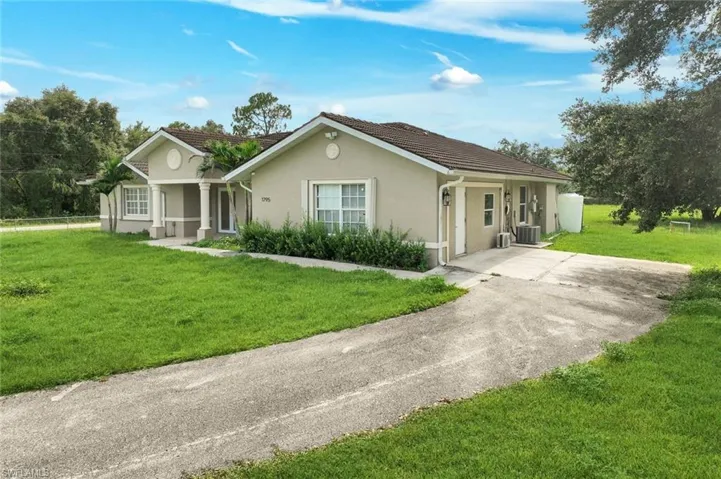 1795 Desoto Blvd S, Naples, Florida 34117