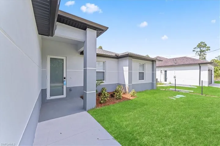 726  Giorgio S AVE, Lehigh Acres, FL 33974
