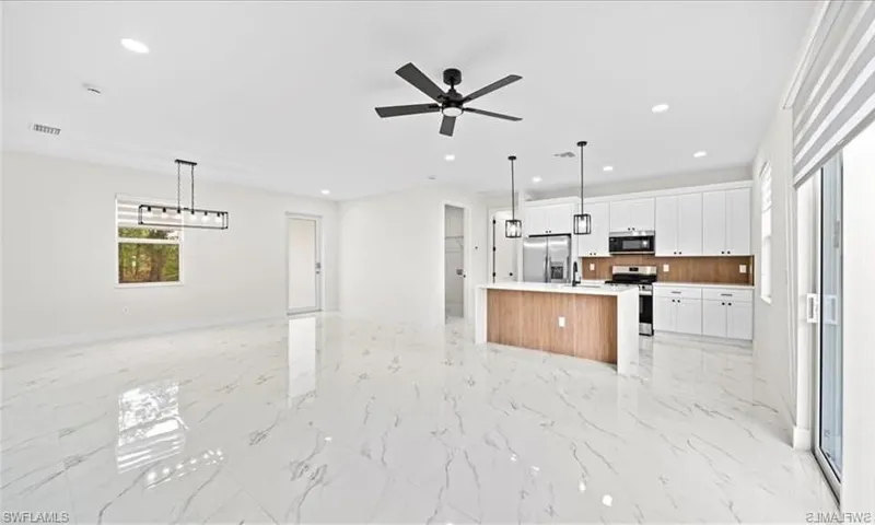 726  Giorgio S AVE, Lehigh Acres, FL 33974