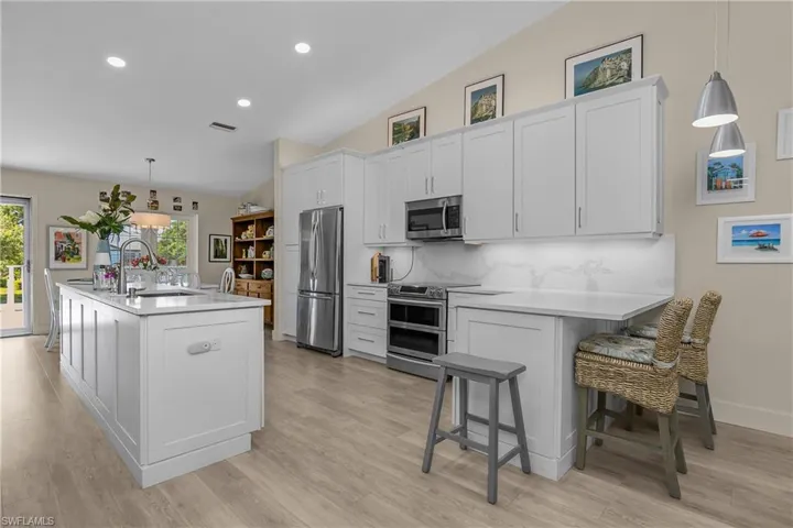 853 Tanbark Dr 205, Naples, Florida 34108