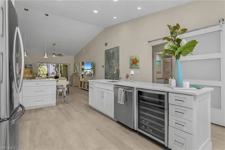 853 Tanbark Dr 205, Naples, Florida 34108