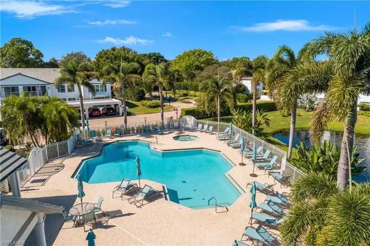 853 Tanbark Dr 205, Naples, Florida 34108