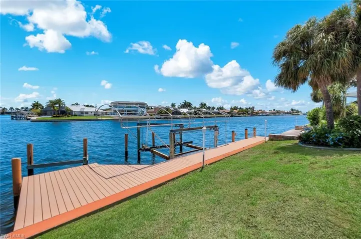 2546 Sw 45th St, Cape Coral, Florida 33914