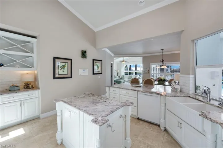 2546 Sw 45th St, Cape Coral, Florida 33914