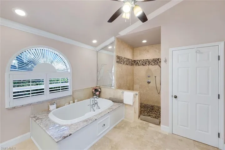 2546 Sw 45th St, Cape Coral, Florida 33914