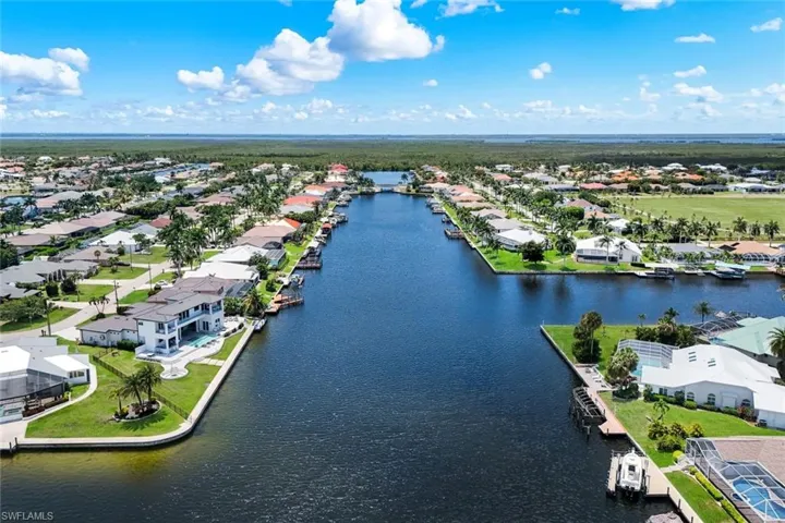 2546 Sw 45th St, Cape Coral, Florida 33914