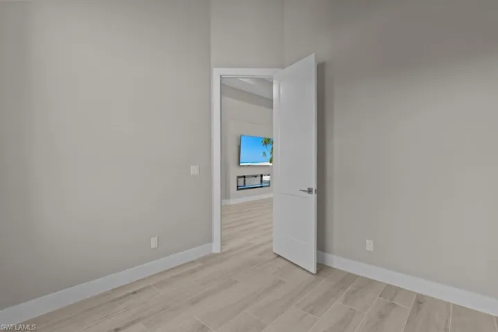 Den