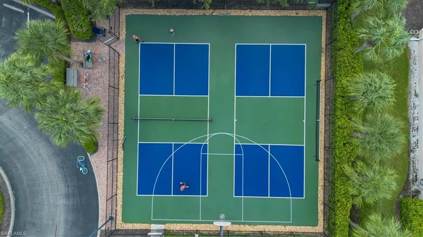 Pickeball courts