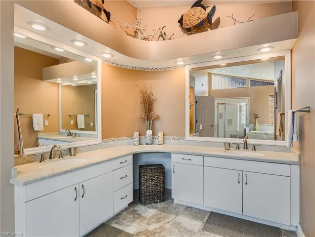 15560  Shell Point  BLVD, Fort Myers, FL 33908