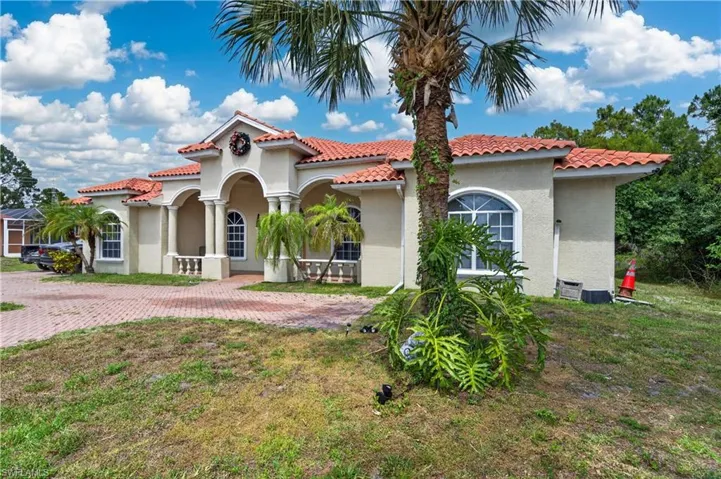 614 Jackson Ave, Lehigh Acres, Florida 33972