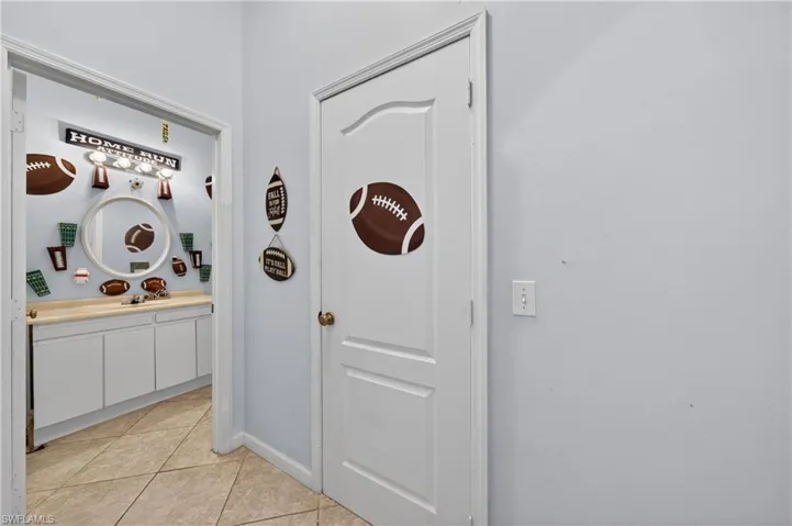 614 Jackson Ave, Lehigh Acres, Florida 33972