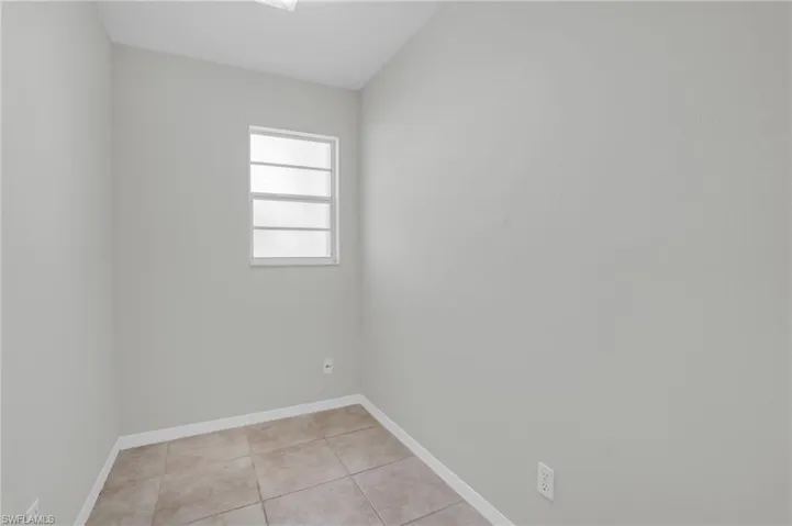 Den/Hobby room