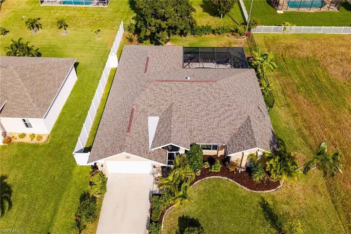 Aerial view of property and surrounding area