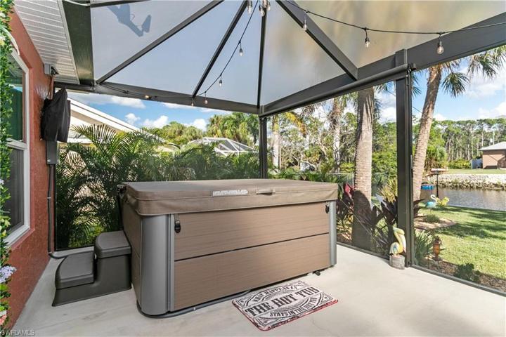 View of new hot tub/spa on left side of extended lanai