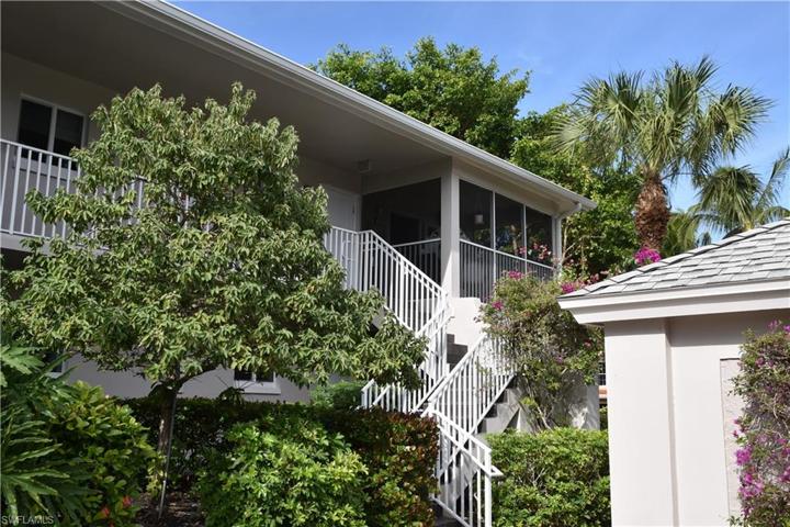 616  7th S AVE, Naples, FL 34102