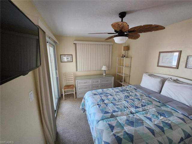 Master bed  pre Ian