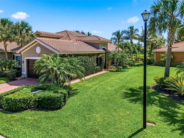 13421 Coronado Dr, Naples, Florida 34109