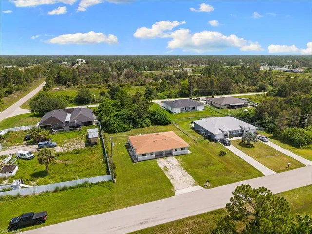 909/911 Jaguar Blvd, Lehigh Acres, Florida 33974
