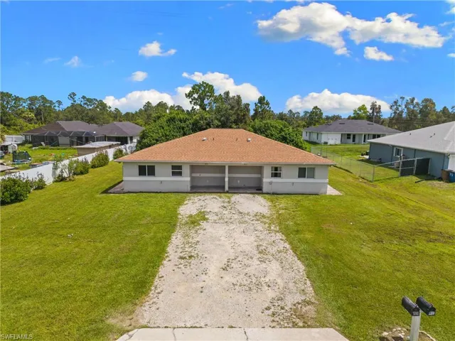 909/911 Jaguar Blvd, Lehigh Acres, Florida 33974