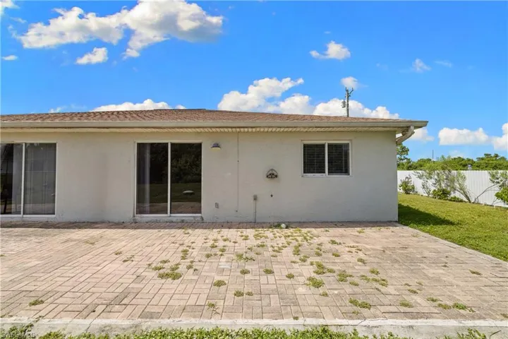 909/911 Jaguar Blvd, Lehigh Acres, Florida 33974