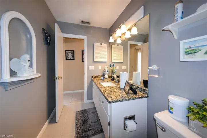 9717  Maplecrest  CIR, Lehigh Acres, FL 33936