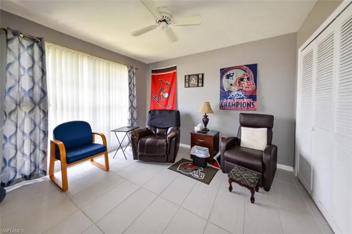 9717  Maplecrest  CIR, Lehigh Acres, FL 33936