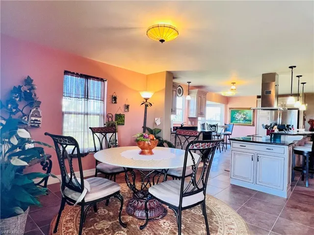 1200 Gulf Shore Blvd N # 404, Naples, Florida 34102