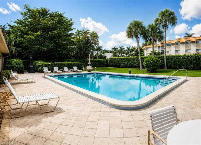 1200 Gulf Shore Blvd N # 404, Naples, Florida 34102