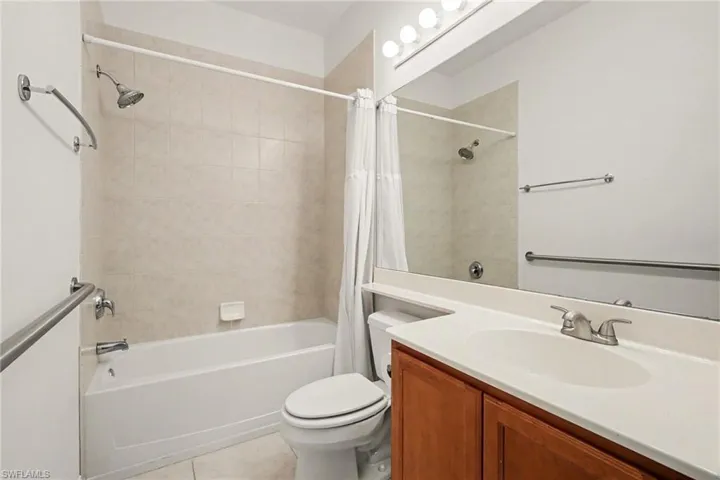 18565  Royal Hammock  BLVD, Naples, FL 34114