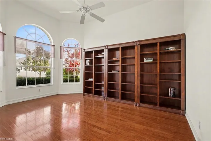18565  Royal Hammock  BLVD, Naples, FL 34114