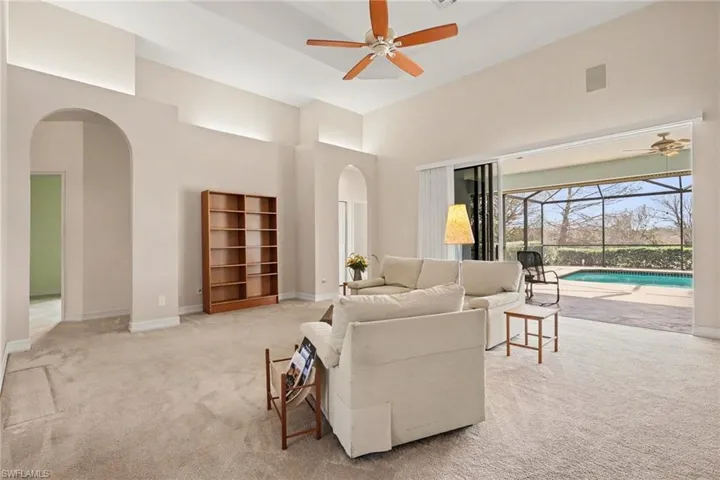 18565  Royal Hammock  BLVD, Naples, FL 34114