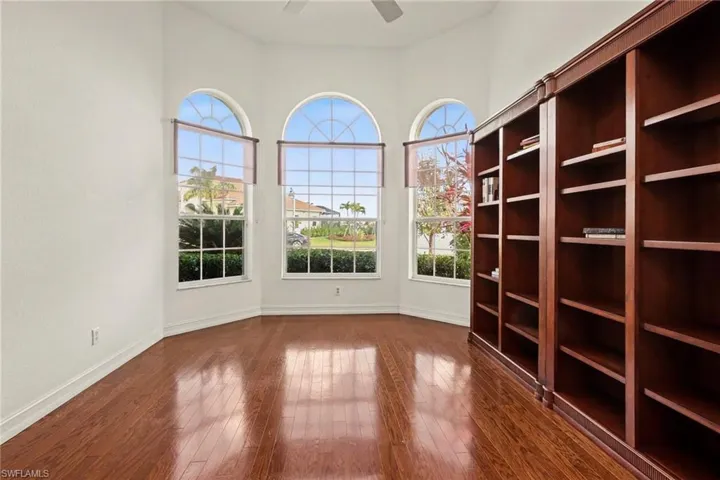 18565  Royal Hammock  BLVD, Naples, FL 34114