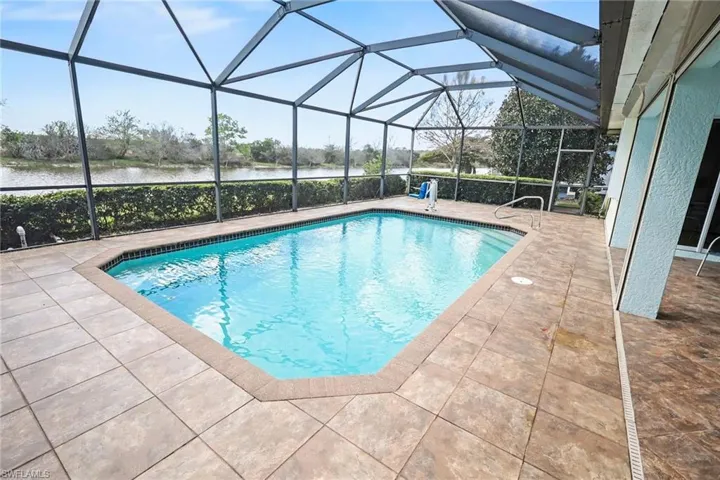 18565  Royal Hammock  BLVD, Naples, FL 34114